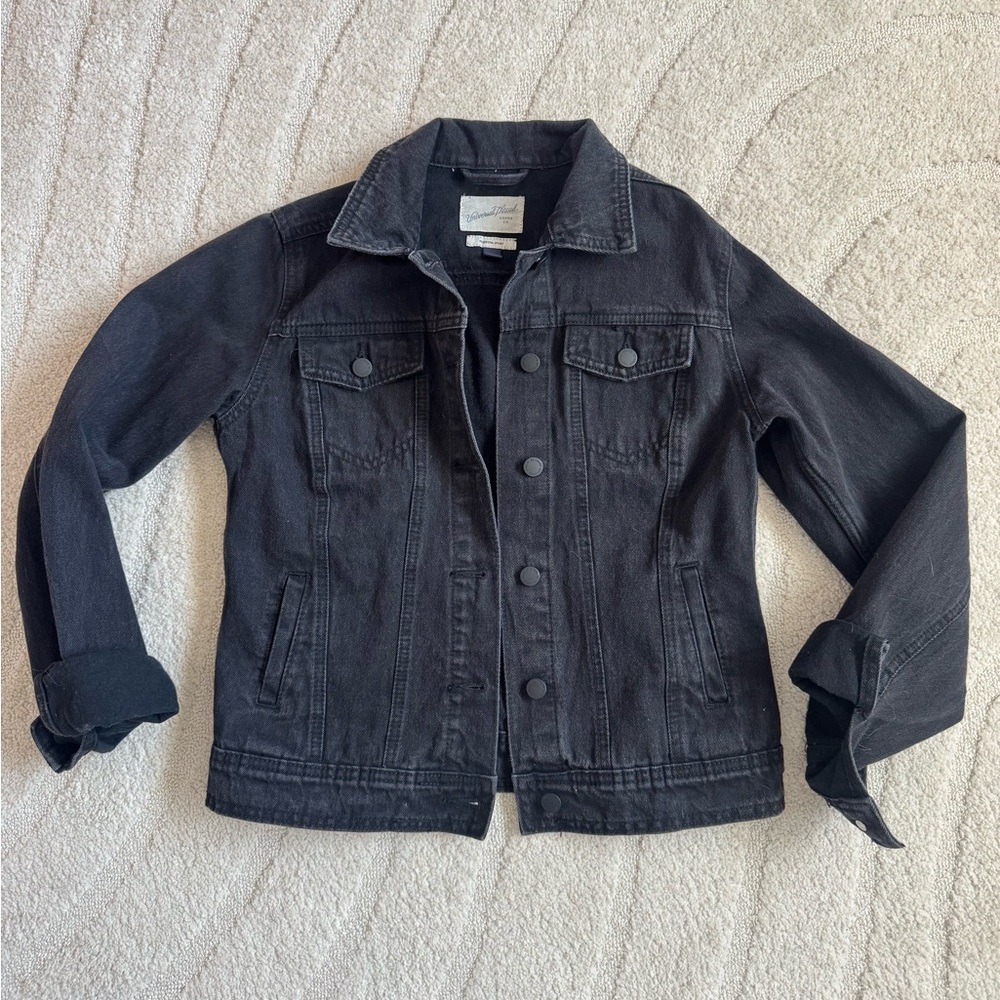 UNIVERSAL THREAD Faded Black Trucker FREEBORN DENIM‎ JACKET Boxy Boyfriend Small